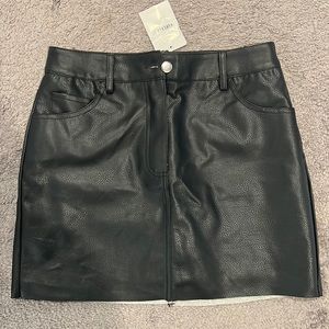 Black Faux Leather Skirt! Size medium